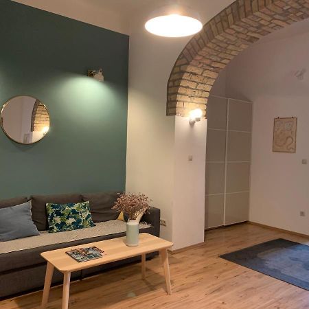 French Touch Apartment With Free Parking บูดาเปสต์ ภายนอก รูปภาพ